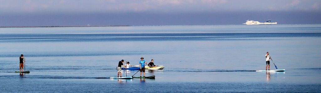 SUP-Board - Stand Up Paddle für den Urlaub - coole Urlaubsgadgets und Reisegadgets