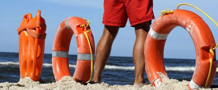 Sicherheit beim schwimmen im Meer - coole Urlaubsgadgets und Reisegadgets